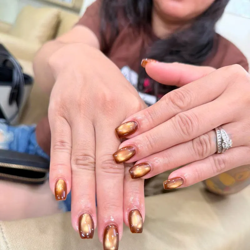 Smoky Quartz Modern Swirl - Da Nang Nail Art